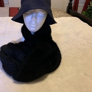 🏷 Sale 🏷 Woman Faux Fur Scarf.